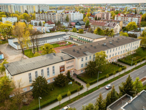 Ilustracja: Toruń zamawia drony i sprzęt geodezyjny dla zespołu szkół <br />
ZST w Toruniu